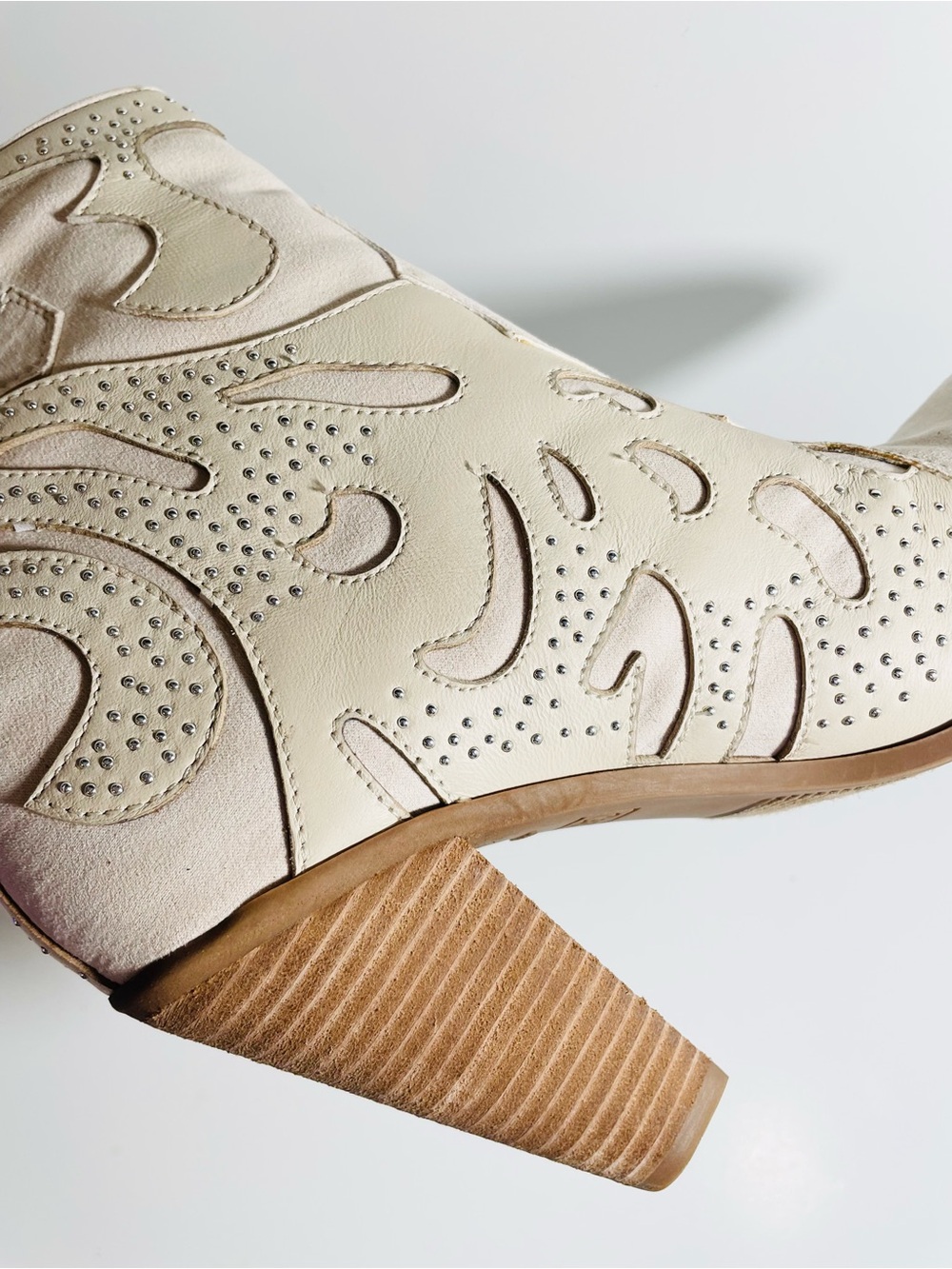 CARLOS SANTANA Cream Western Ankle Boots with Stud Detail - Picture 11 of 15